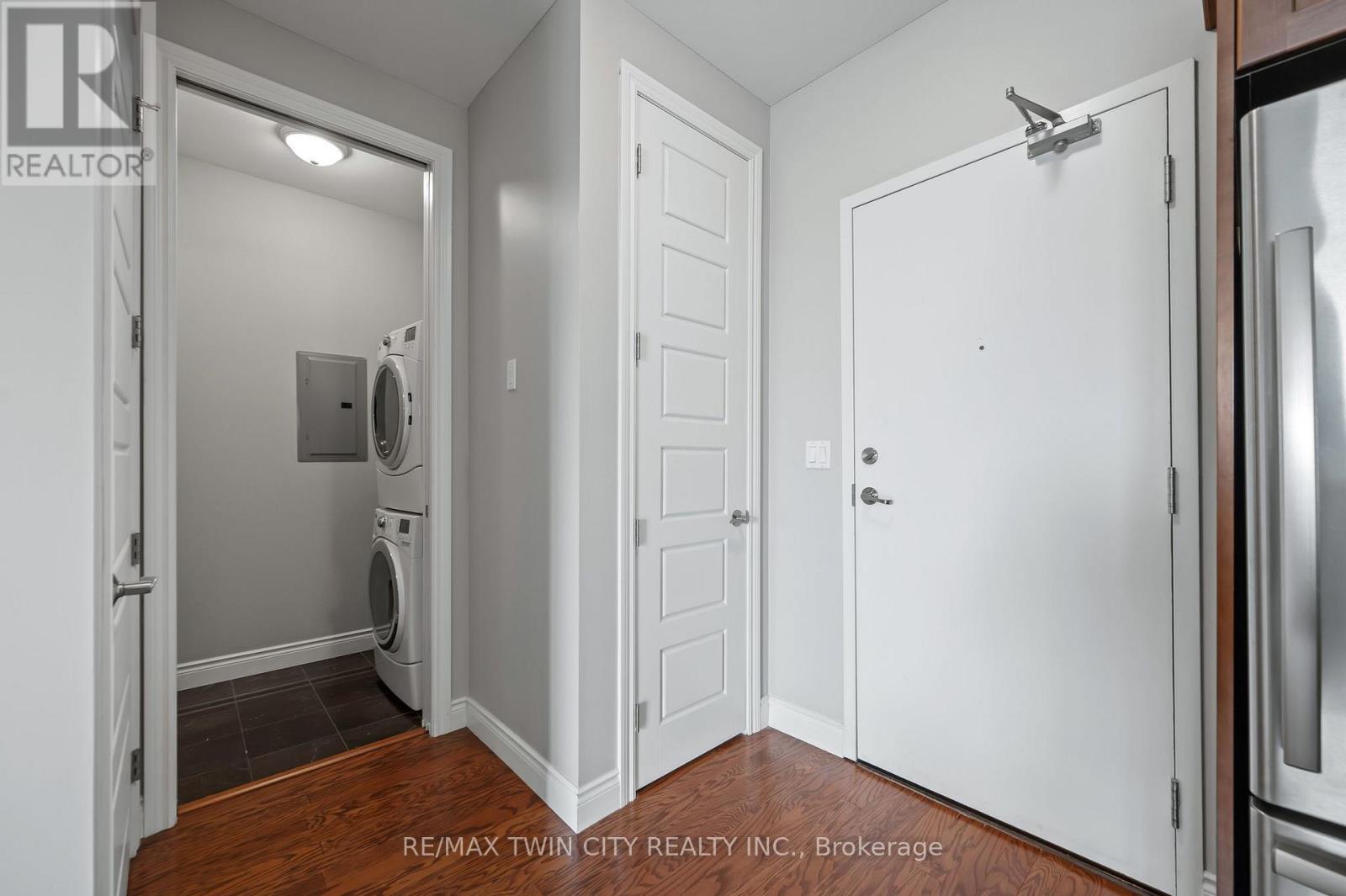 704 - 223 Erb Street W, Waterloo, Ontario N2L 0B3 - Photo 33 - X13511314