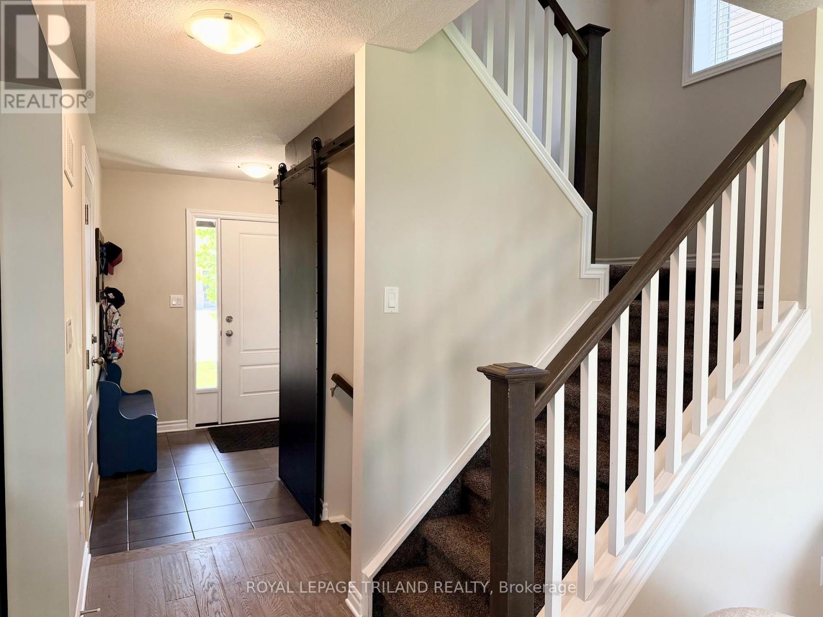 17 Bridle Path, St. Thomas, Ontario  N5R 0B4 - Photo 5 - X13445152
