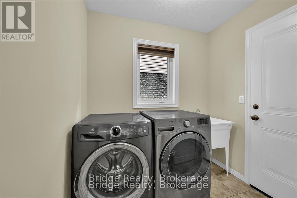 483 Champlain Avenue, Woodstock, Ontario  N4V 0A7 - Photo 17 - X13511392