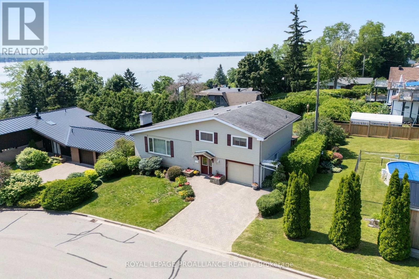 1 Hardy Crescent, Brockville, Ontario  K6V 3A2 - Photo 2 - X13511454