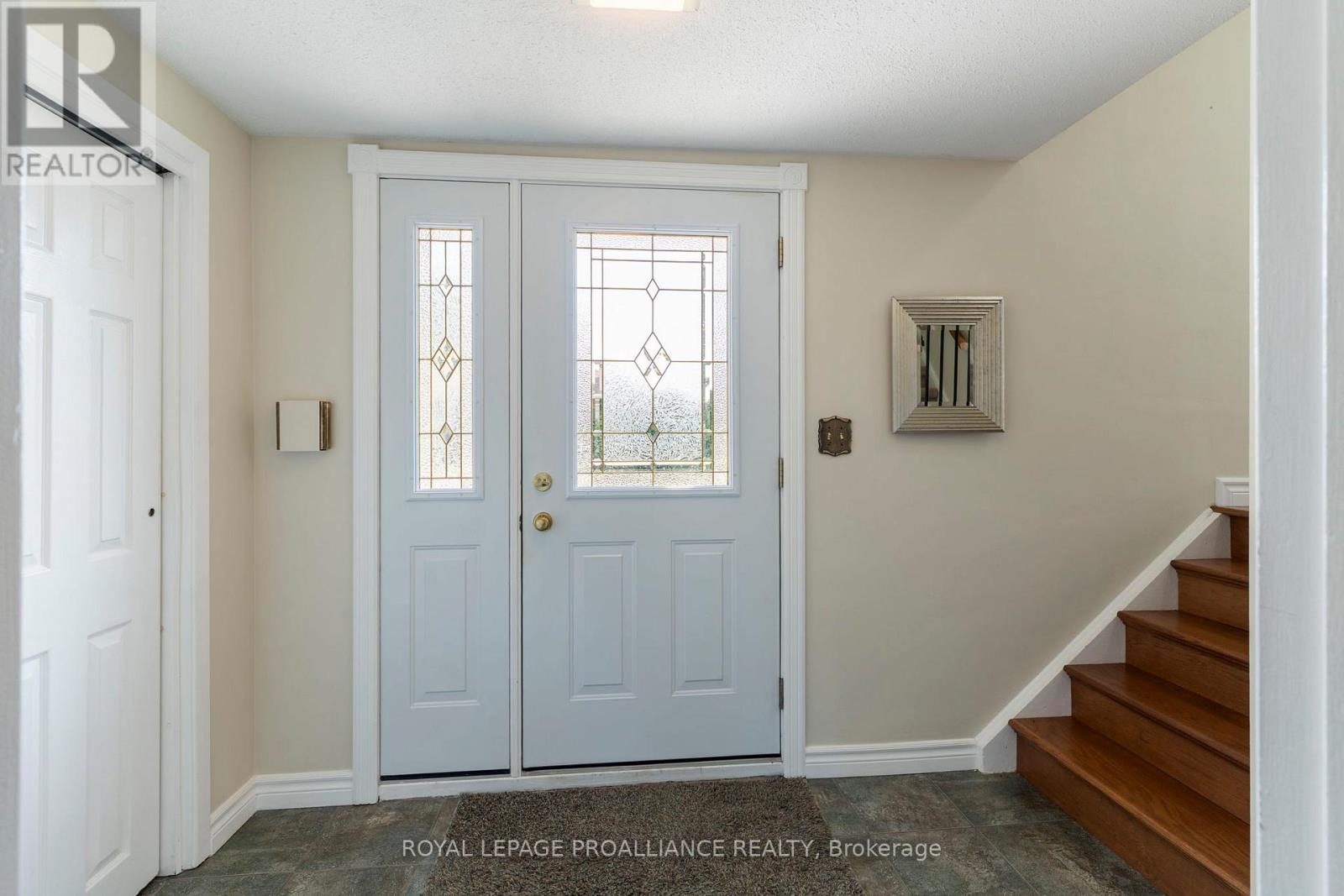 1 Hardy Crescent, Brockville, Ontario  K6V 3A2 - Photo 3 - X13511454