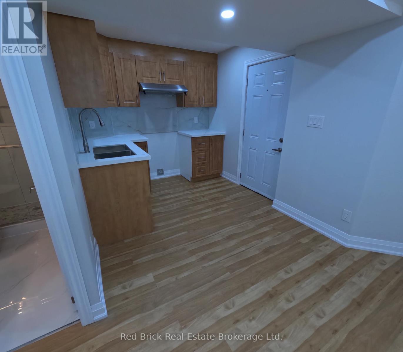 Lower - 77 Summit Ridge Drive, Guelph (Grange Road), Ontario  N1E 0B8 - Photo 2 - X13511374