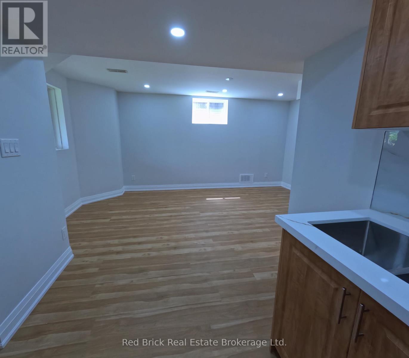Lower - 77 Summit Ridge Drive, Guelph (Grange Road), Ontario  N1E 0B8 - Photo 4 - X13511374