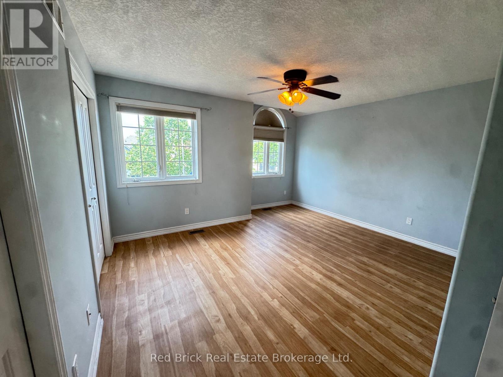 Upper - 77 Summit Ridge Drive, Guelph (Grange Road), Ontario  N1E 0B8 - Photo 10 - X13511412