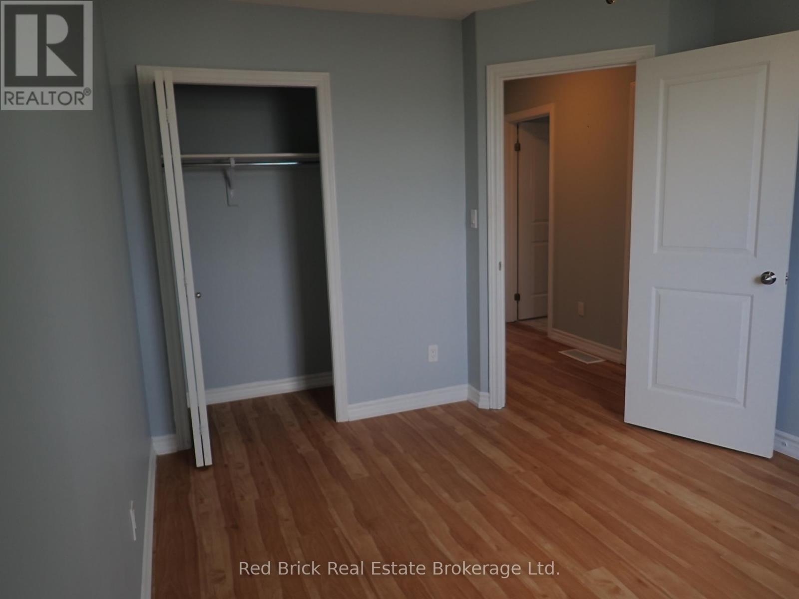 Upper - 77 Summit Ridge Drive, Guelph (Grange Road), Ontario  N1E 0B8 - Photo 13 - X13511412