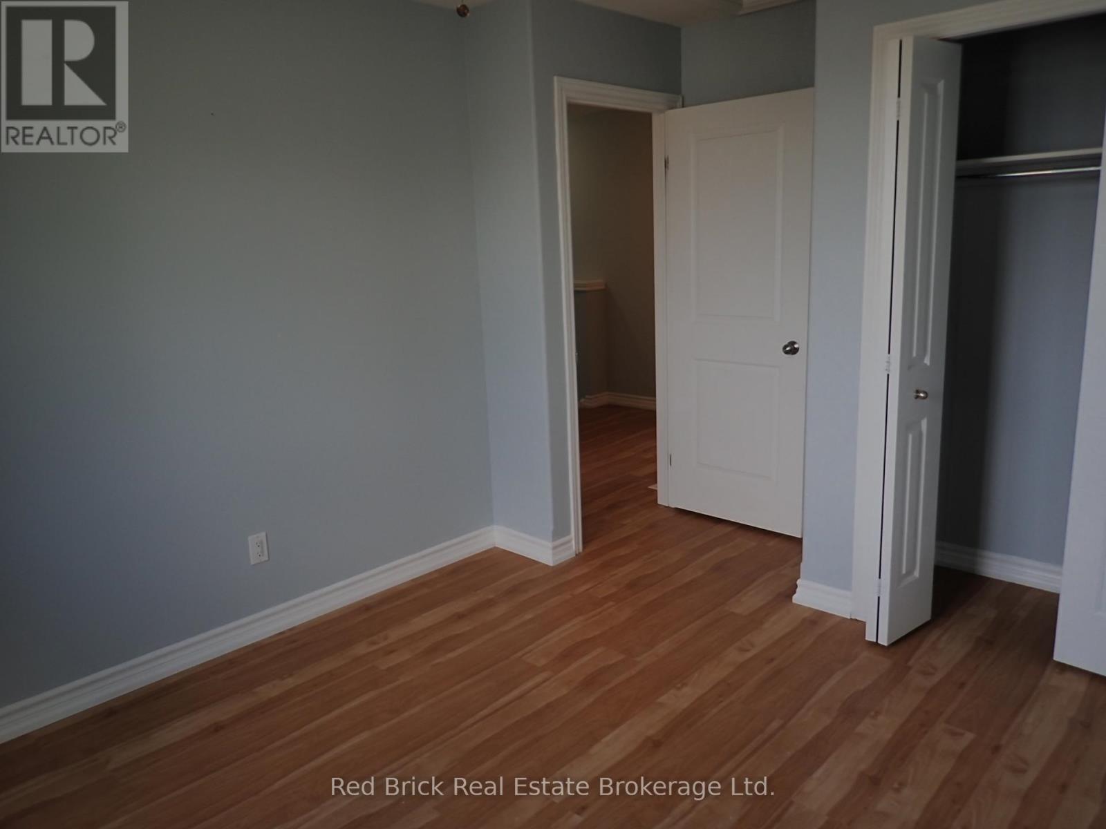 Upper - 77 Summit Ridge Drive, Guelph (Grange Road), Ontario  N1E 0B8 - Photo 16 - X13511412