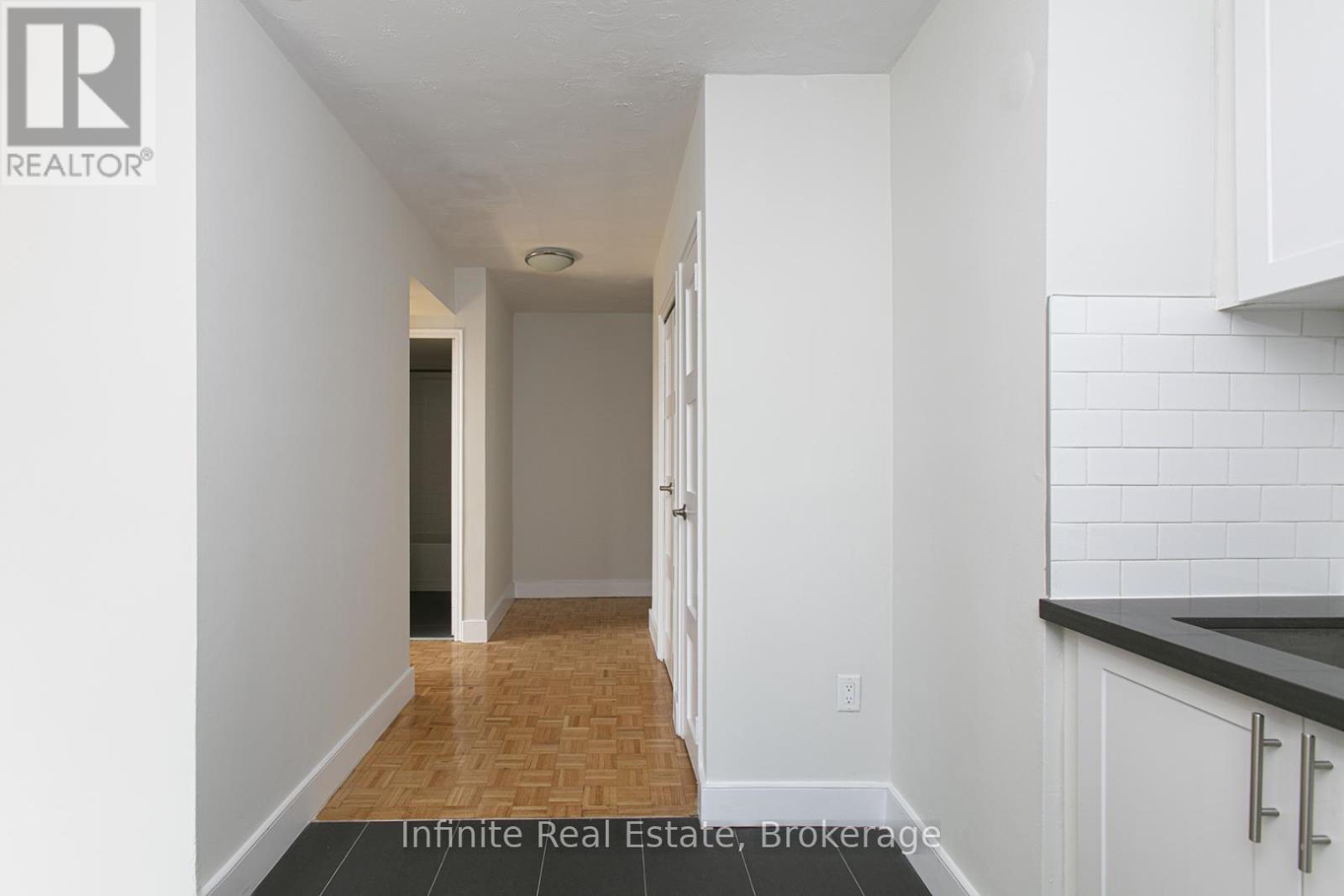 206 - 485 Huron Street, Toronto, Ontario M5R 2R5 - Photo 8 - C13511396