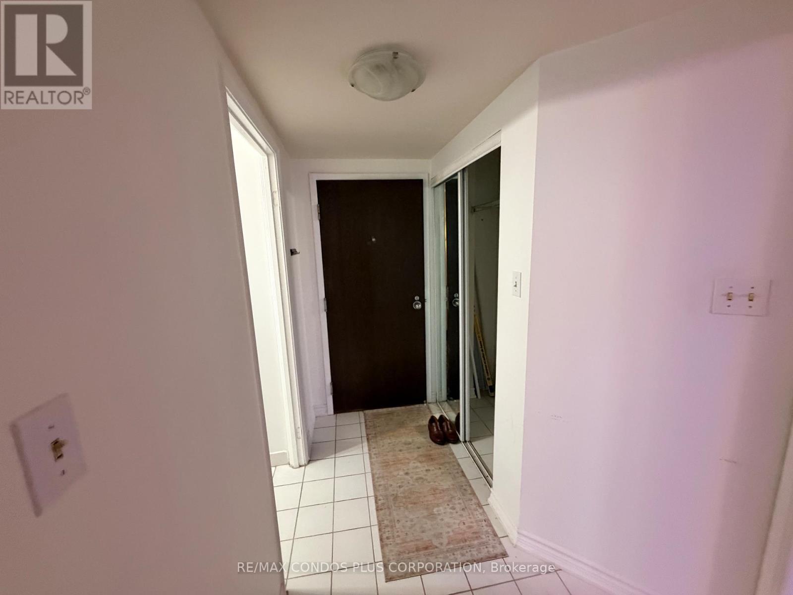 720 - 711 Bay Street, Toronto, Ontario  M5G 2J8 - Photo 10 - C13511430
