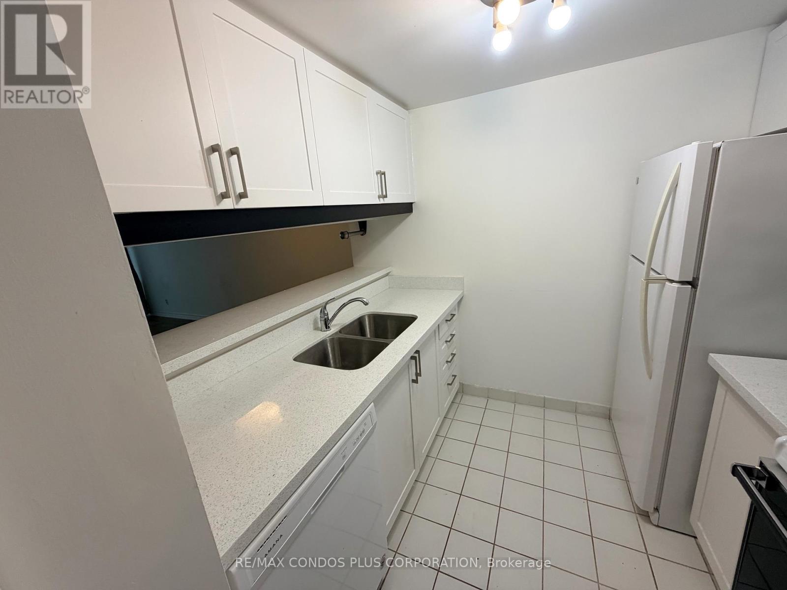 720 - 711 Bay Street, Toronto, Ontario  M5G 2J8 - Photo 13 - C13511430