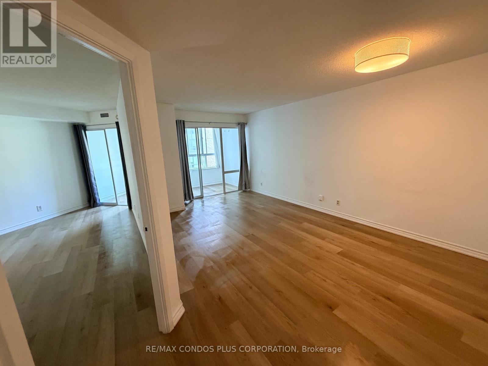 720 - 711 Bay Street, Toronto, Ontario  M5G 2J8 - Photo 6 - C13511430