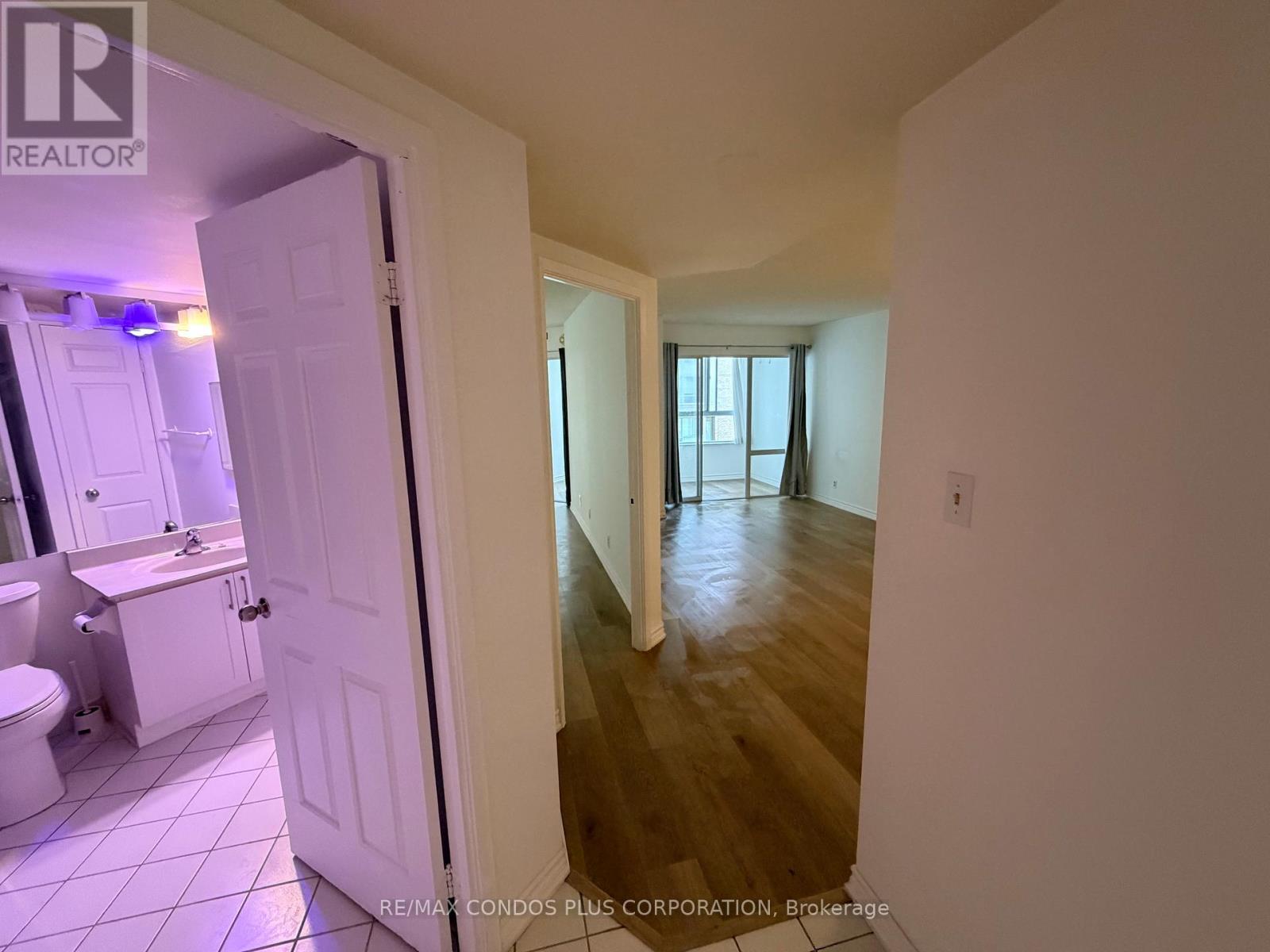720 - 711 Bay Street, Toronto, Ontario  M5G 2J8 - Photo 9 - C13511430