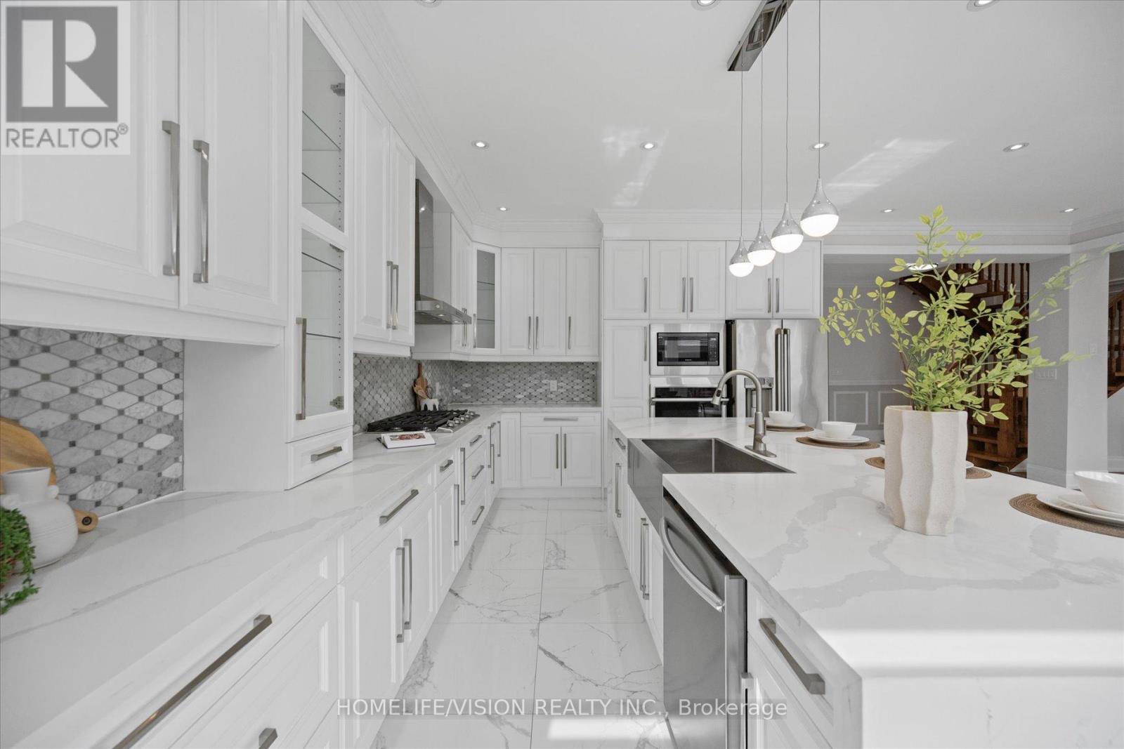 24 Cedar Brae Boulevard, Toronto, Ontario  M1J 2K3 - Photo 14 - E13511362