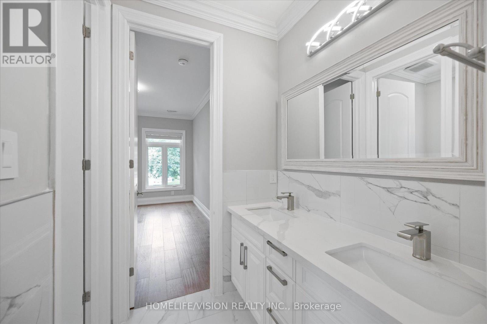 24 Cedar Brae Boulevard, Toronto, Ontario  M1J 2K3 - Photo 32 - E13511362