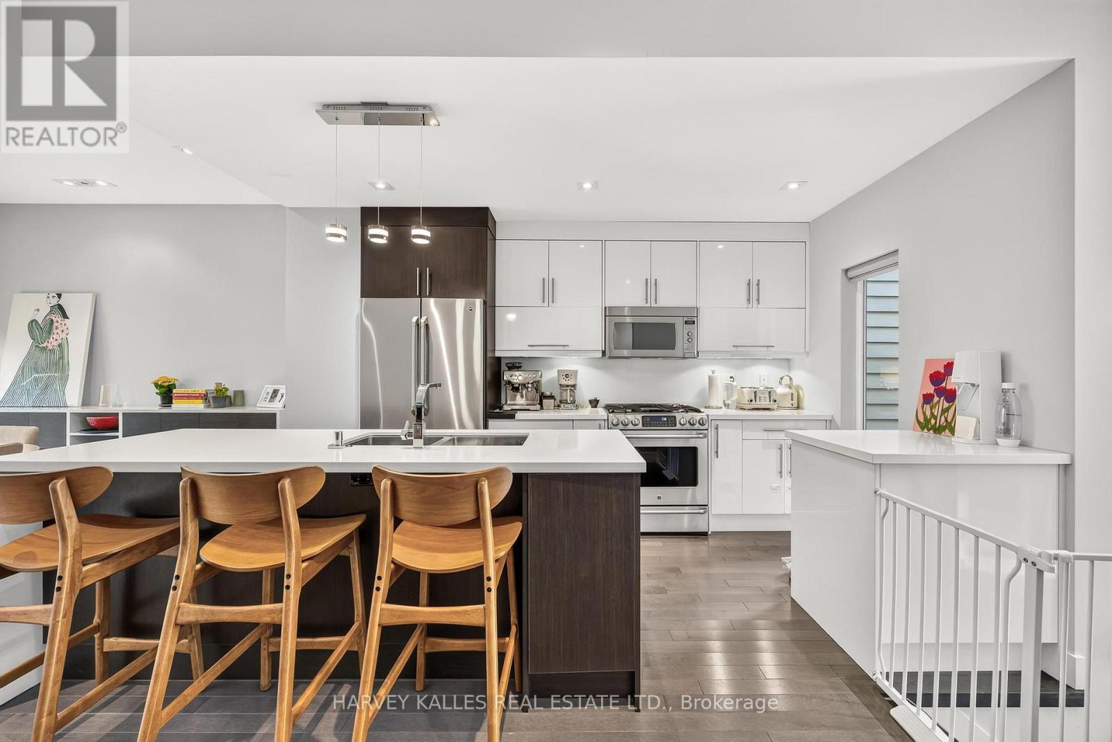 235 Cedarvale Avenue, Toronto, Ontario  M4C 4K3 - Photo 10 - E13511380