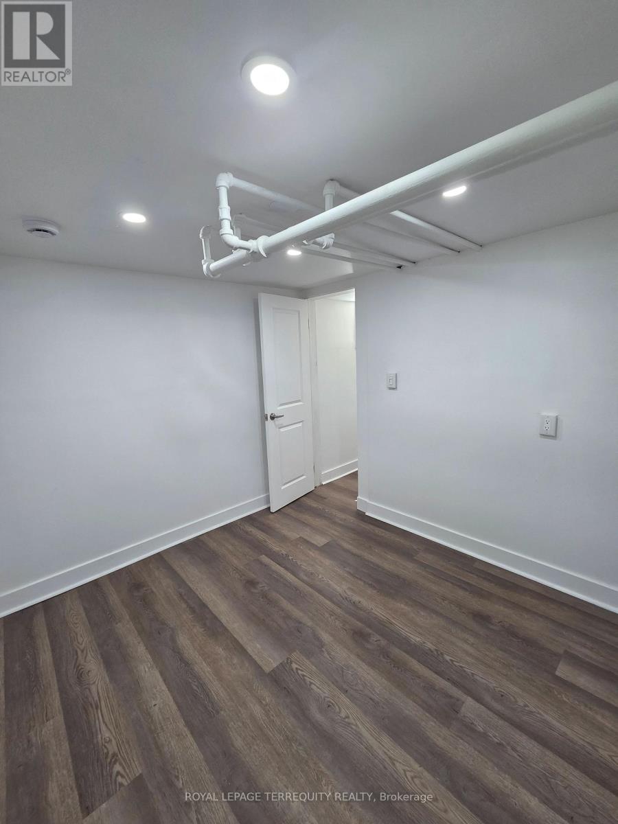 214 Clonmore Drive, Toronto, Ontario  M1N 1Y1 - Photo 10 - E13511400