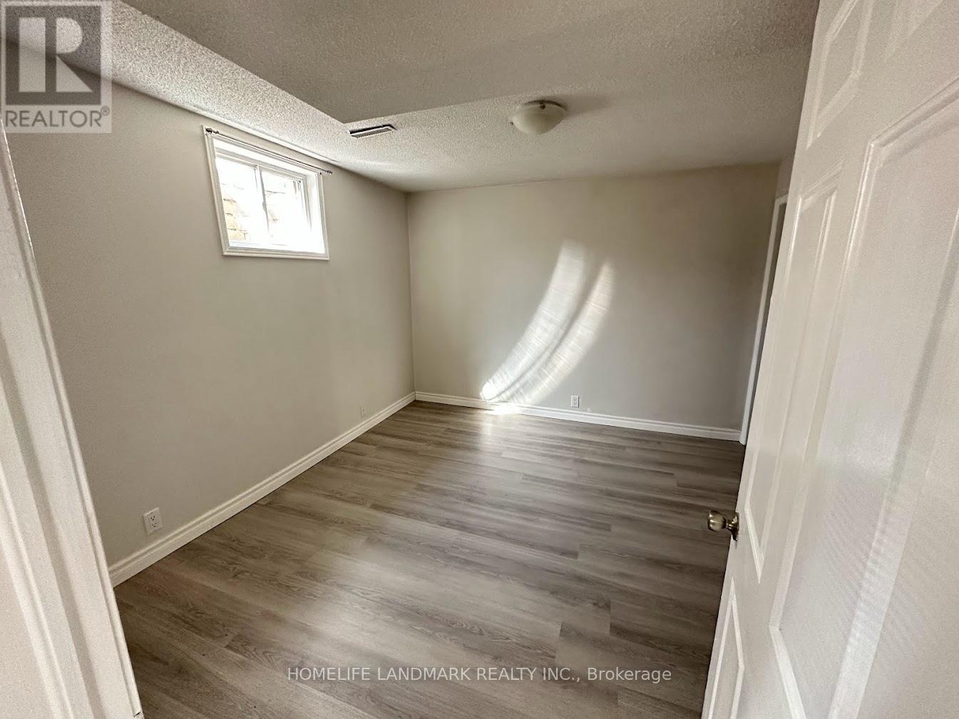 Lower - 10 Keon Place, Toronto, Ontario  M1B 3C9 - Photo 7 - E13511494