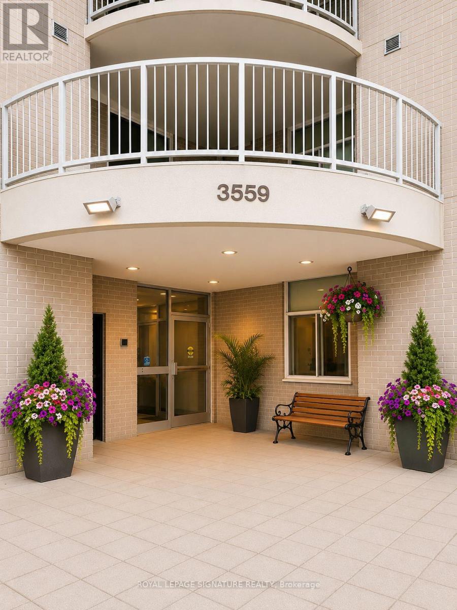 611 - 3559 EGLINTON AVENUE W, Toronto, Ontario