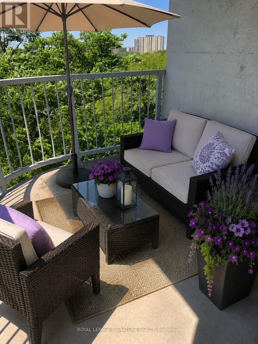 611 - 3559 Eglinton Avenue W, Toronto, Ontario M6M 5C6 - Photo 2 - W13511366