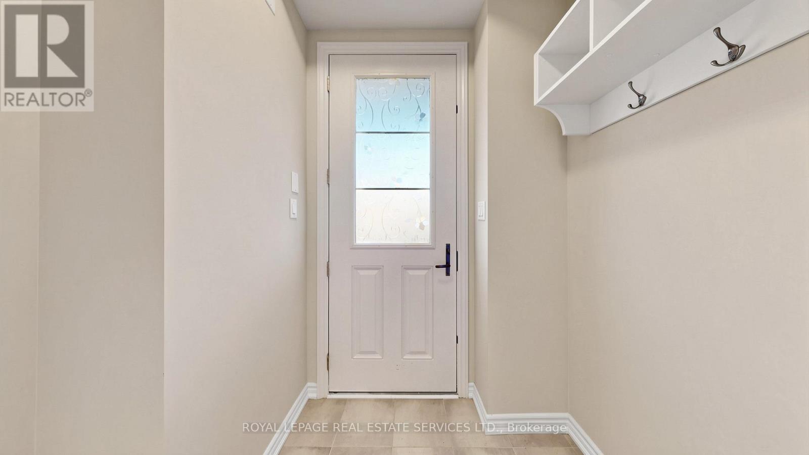 1413 Oakmont Common, Burlington, Ontario  L7P 3A6 - Photo 3 - W13511482