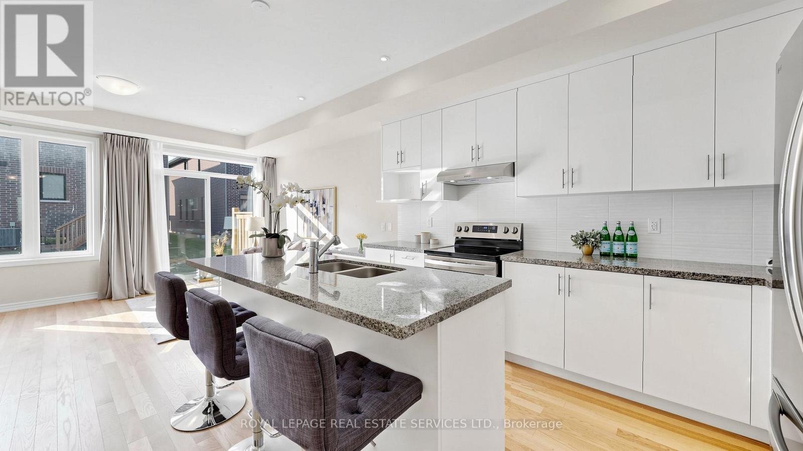 1413 Oakmont Common, Burlington, Ontario  L7P 3A6 - Photo 7 - W13511482
