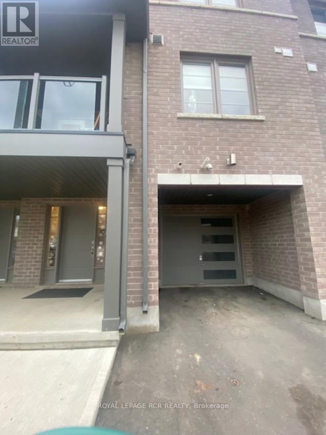 18 - 205 West Oak Trail, Kitchener, Ontario  N2R 1R4 - Photo 2 - X13511406