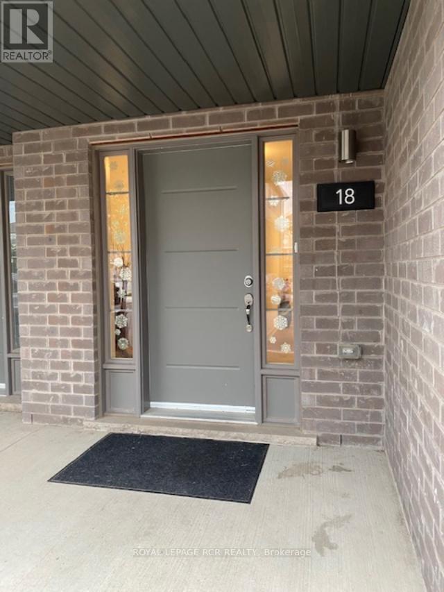 18 - 205 West Oak Trail, Kitchener, Ontario  N2R 1R4 - Photo 3 - X13511406