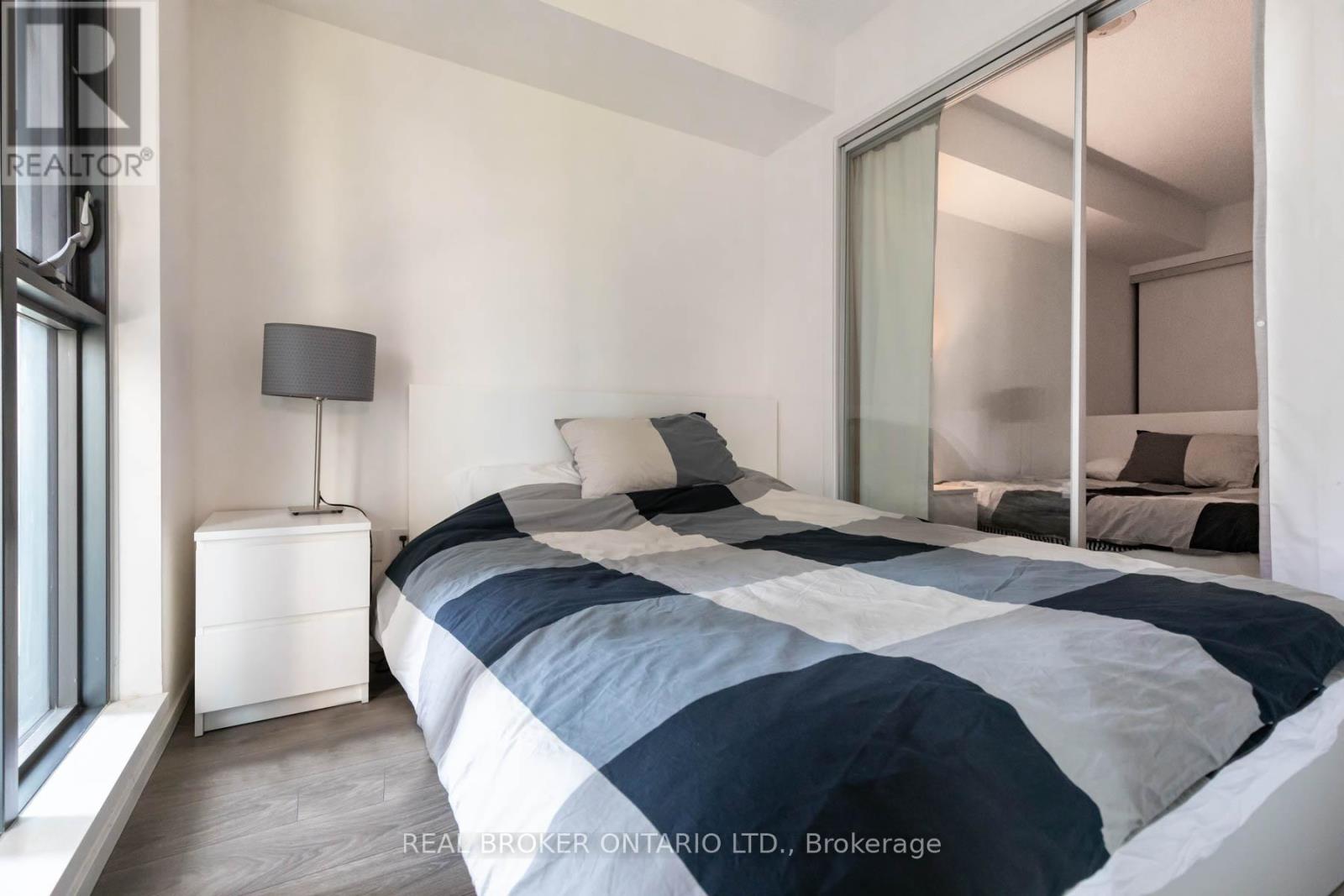 606 - 159 Dundas Street E, Toronto, Ontario  M5B 1E4 - Photo 6 - C12984974