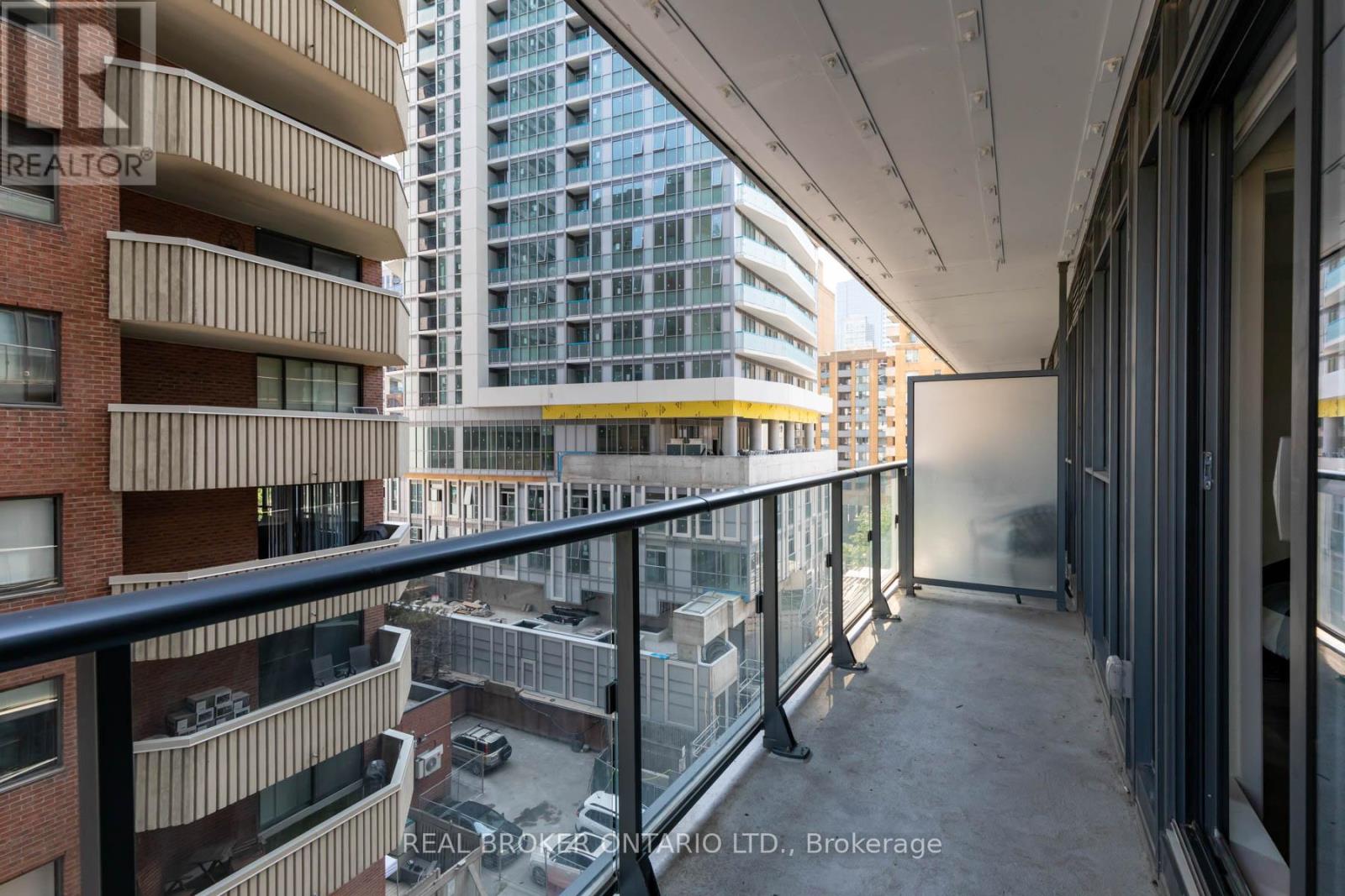 606 - 159 Dundas Street E, Toronto, Ontario  M5B 1E4 - Photo 12 - C12984974