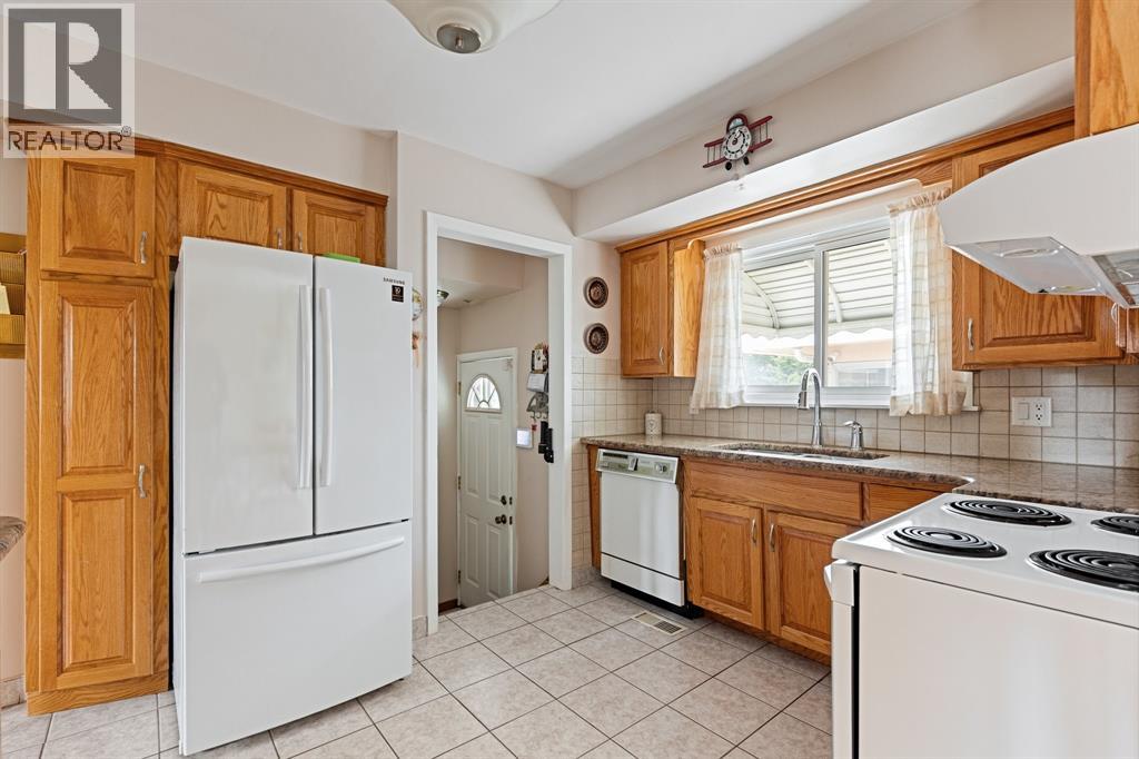 3425 Woodlawn Avenue, Windsor, Ontario  N8W 2J4 - Photo 10 - 26015776