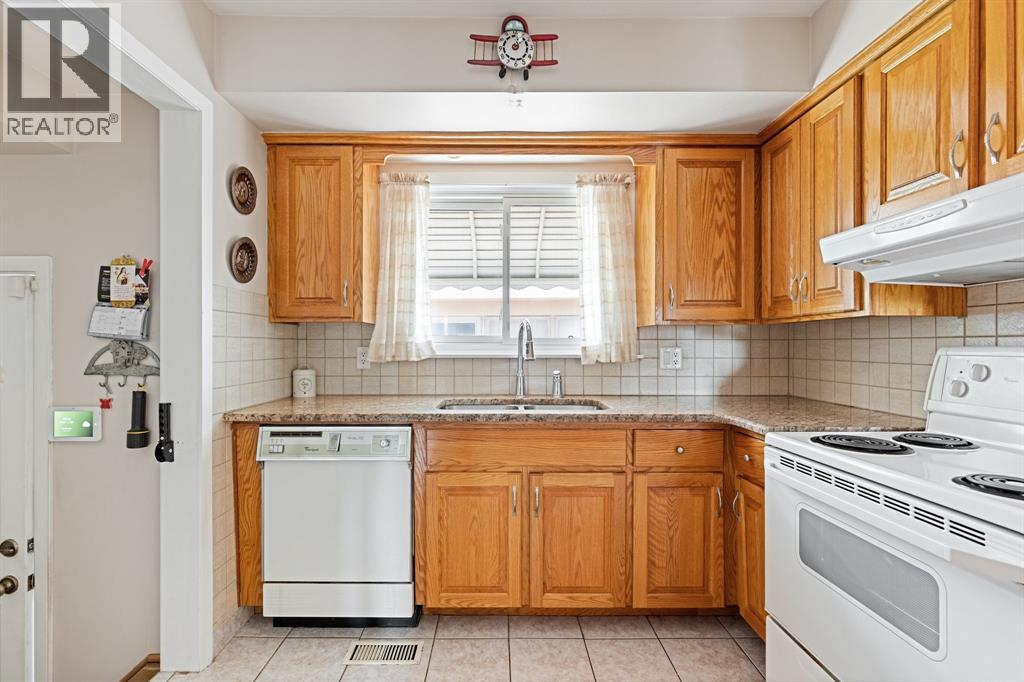 3425 Woodlawn Avenue, Windsor, Ontario  N8W 2J4 - Photo 11 - 26015776