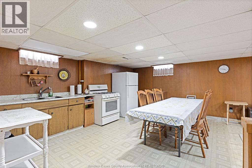 3425 Woodlawn Avenue, Windsor, Ontario  N8W 2J4 - Photo 19 - 26015776