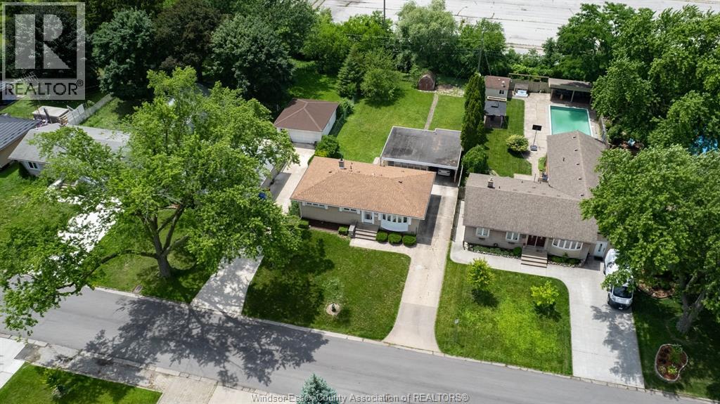 3425 Woodlawn Avenue, Windsor, Ontario  N8W 2J4 - Photo 31 - 26015776
