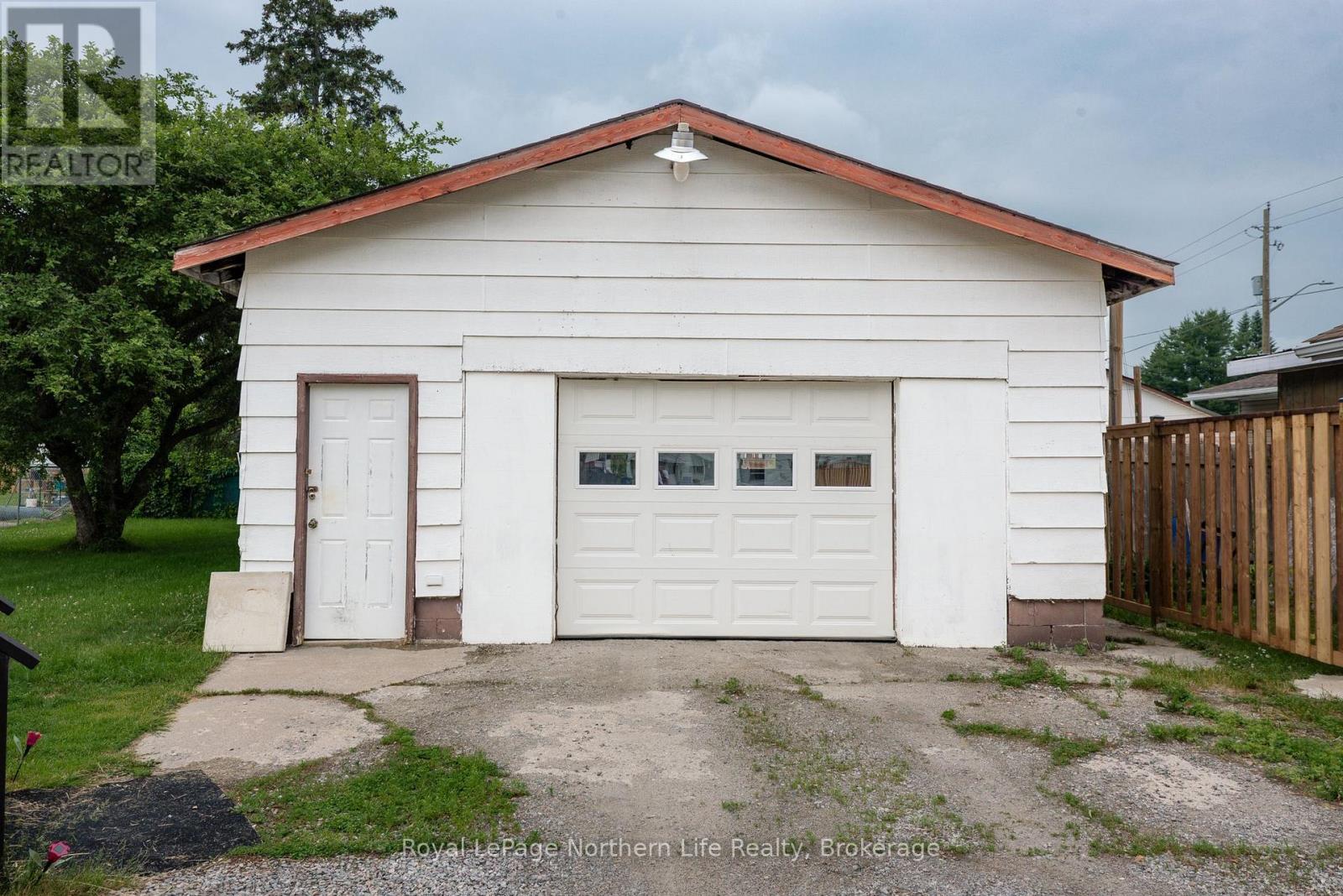 345 Nipissing Street, West Nipissing, Ontario  P2B 3E1 - Photo 11 - X13511662