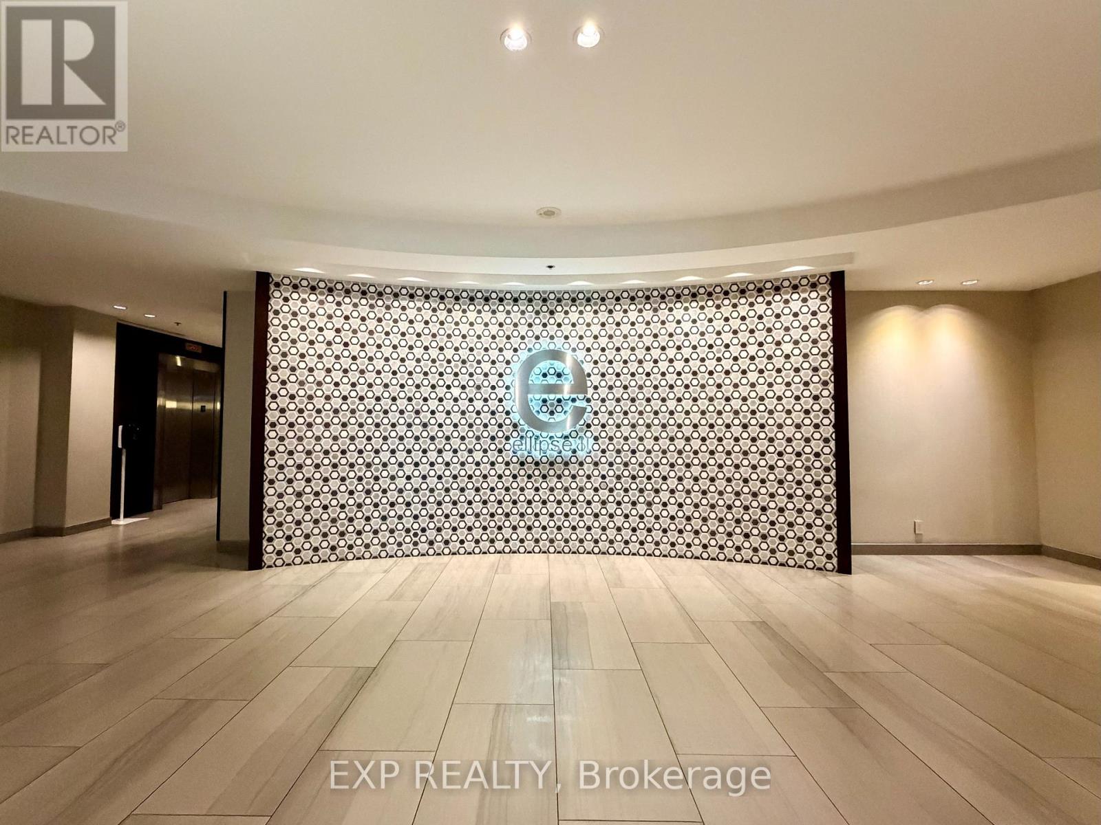 2101 - 38 Lee Centre Drive, Toronto, Ontario  M1H 3J7 - Photo 3 - E13511666