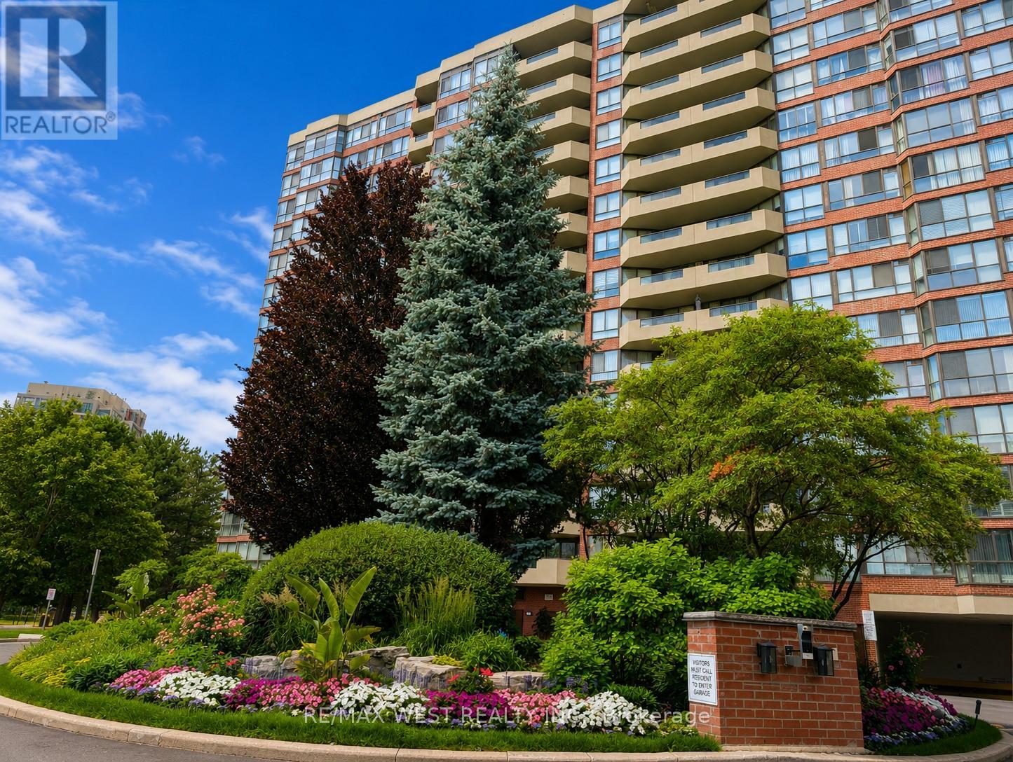 502 - 100 Observatory Lane Se, Richmond Hill, Ontario  L4C 1T4 - Photo 2 - N13511590