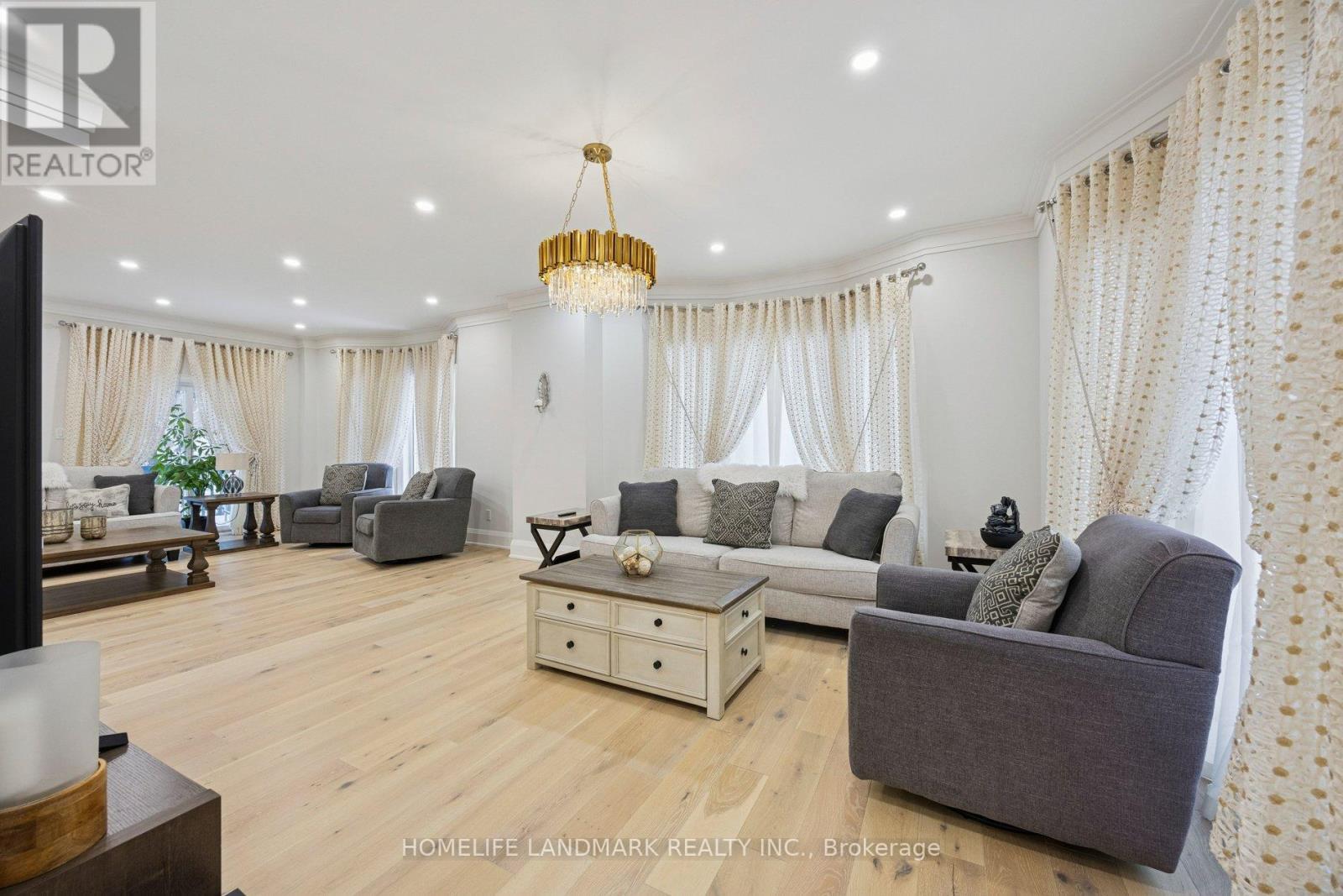49 Pearson Avenue, Richmond Hill, Ontario  L4C 6T3 - Photo 6 - N13511592