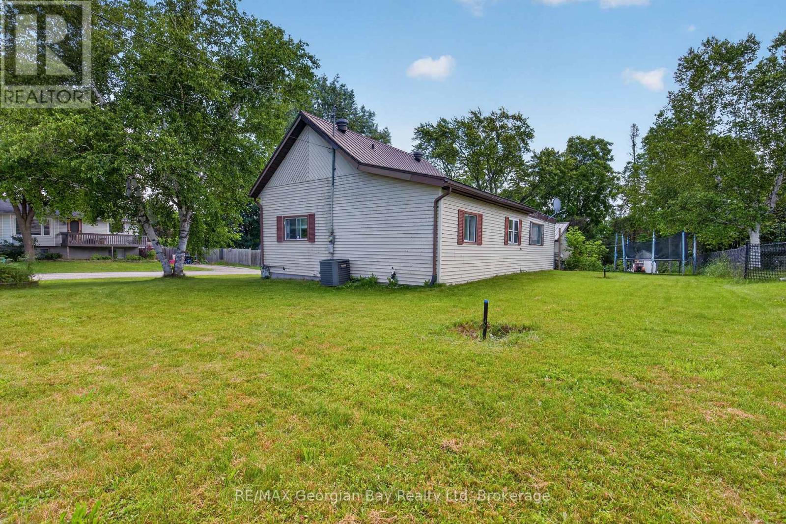 676 3rd Avenue, Tay, Ontario  L0K 1R0 - Photo 19 - S13505772