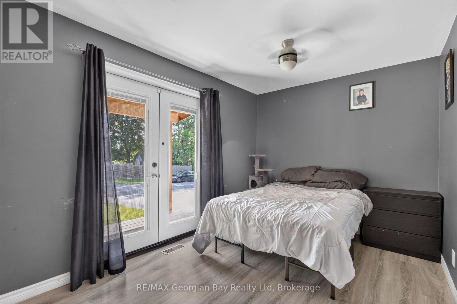 676 3rd Avenue, Tay, Ontario  L0K 1R0 - Photo 8 - S13505772