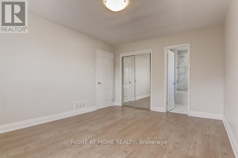 2126 Varency Drive, Mississauga, Ontario L5K 1C3 - Photo 10 - W13511558