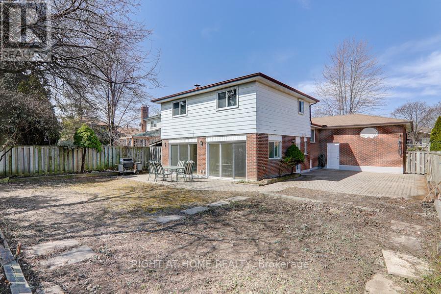 2126 Varency Drive, Mississauga, Ontario L5K 1C3 - Photo 22 - W13511558
