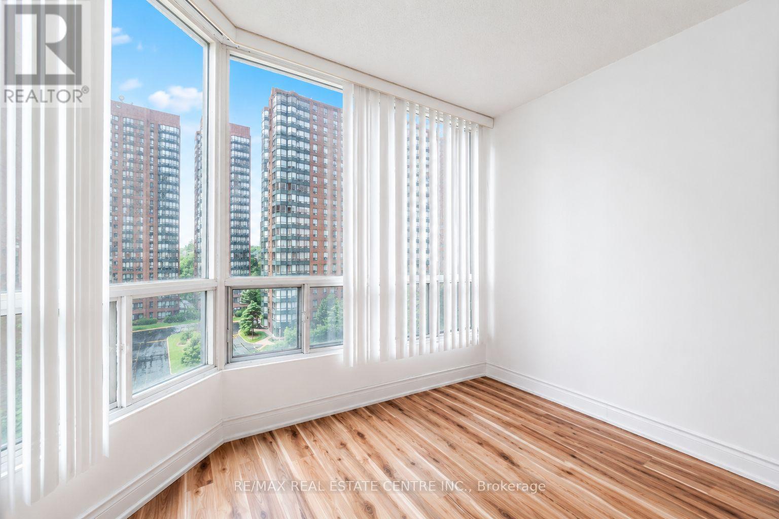 811 - 115 Hillcrest Avenue, Mississauga, Ontario L5B 3Y9 - Photo 10 - W13511560