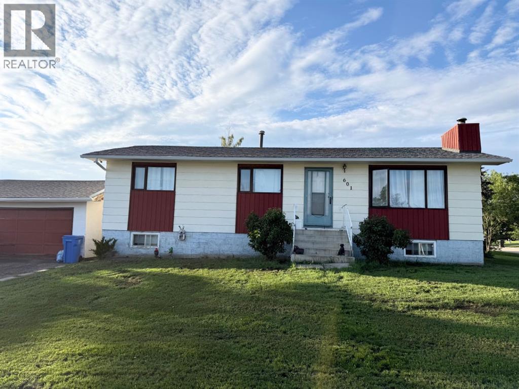 601 6 Avenue, beaverlodge, Alberta