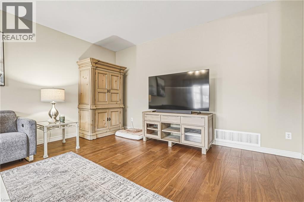120 Valiant Circle, Hamilton, Ontario  L0R 1C0 - Photo 19 - 40809994