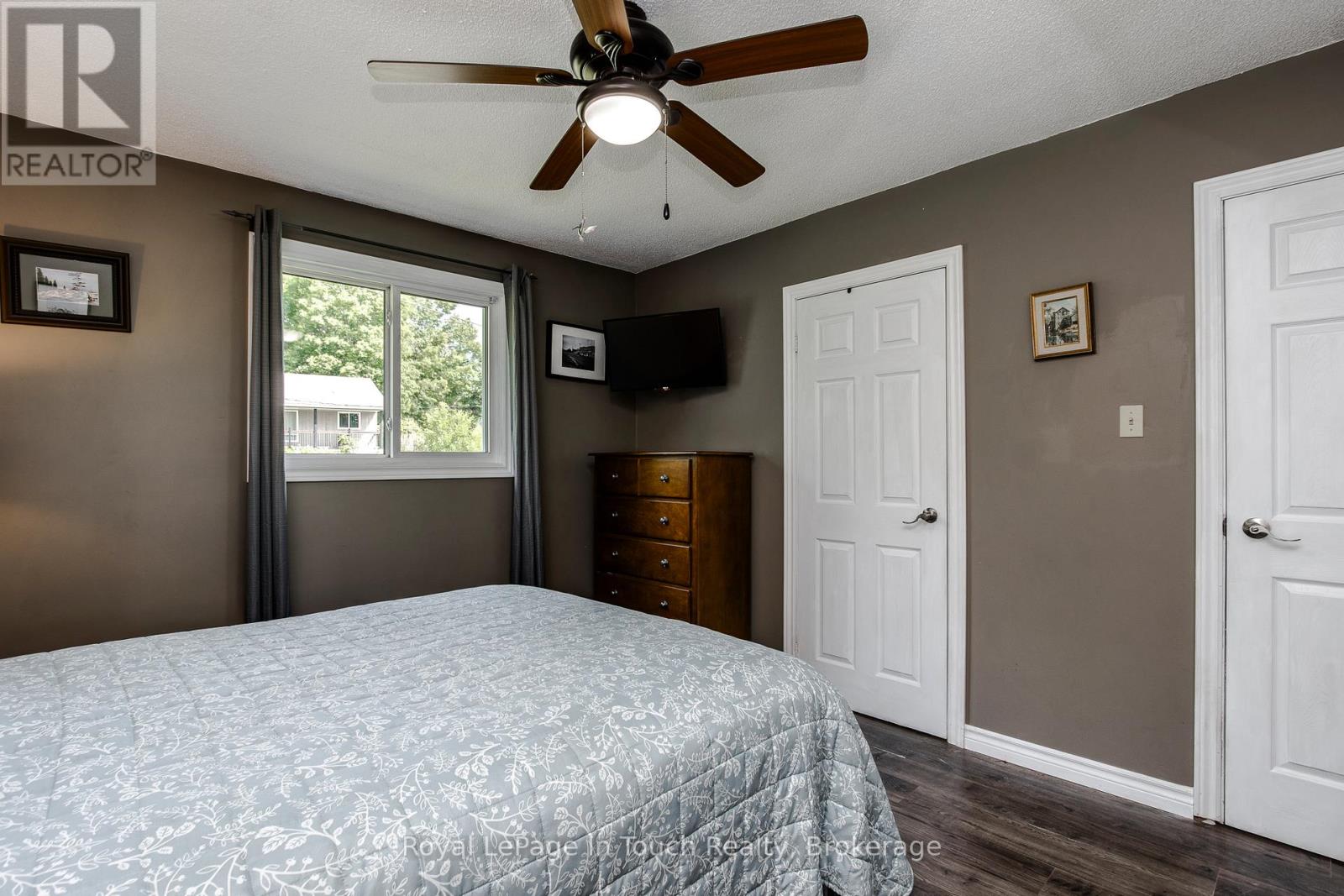457 Hayes Street, Tay (Port Mcnicoll), Ontario  L0K 1R0 - Photo 12 - S13511744