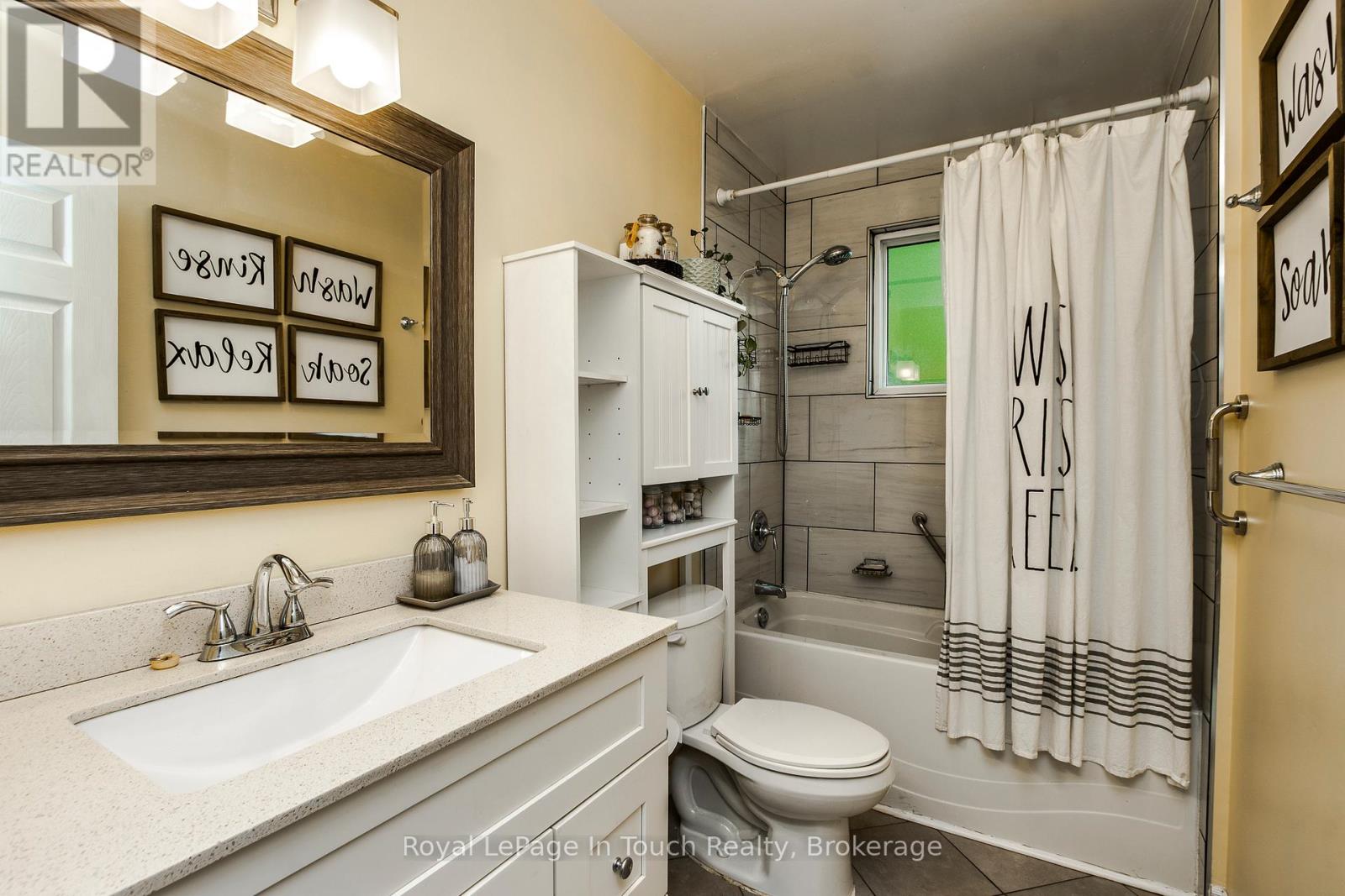 457 Hayes Street, Tay (Port Mcnicoll), Ontario  L0K 1R0 - Photo 16 - S13511744