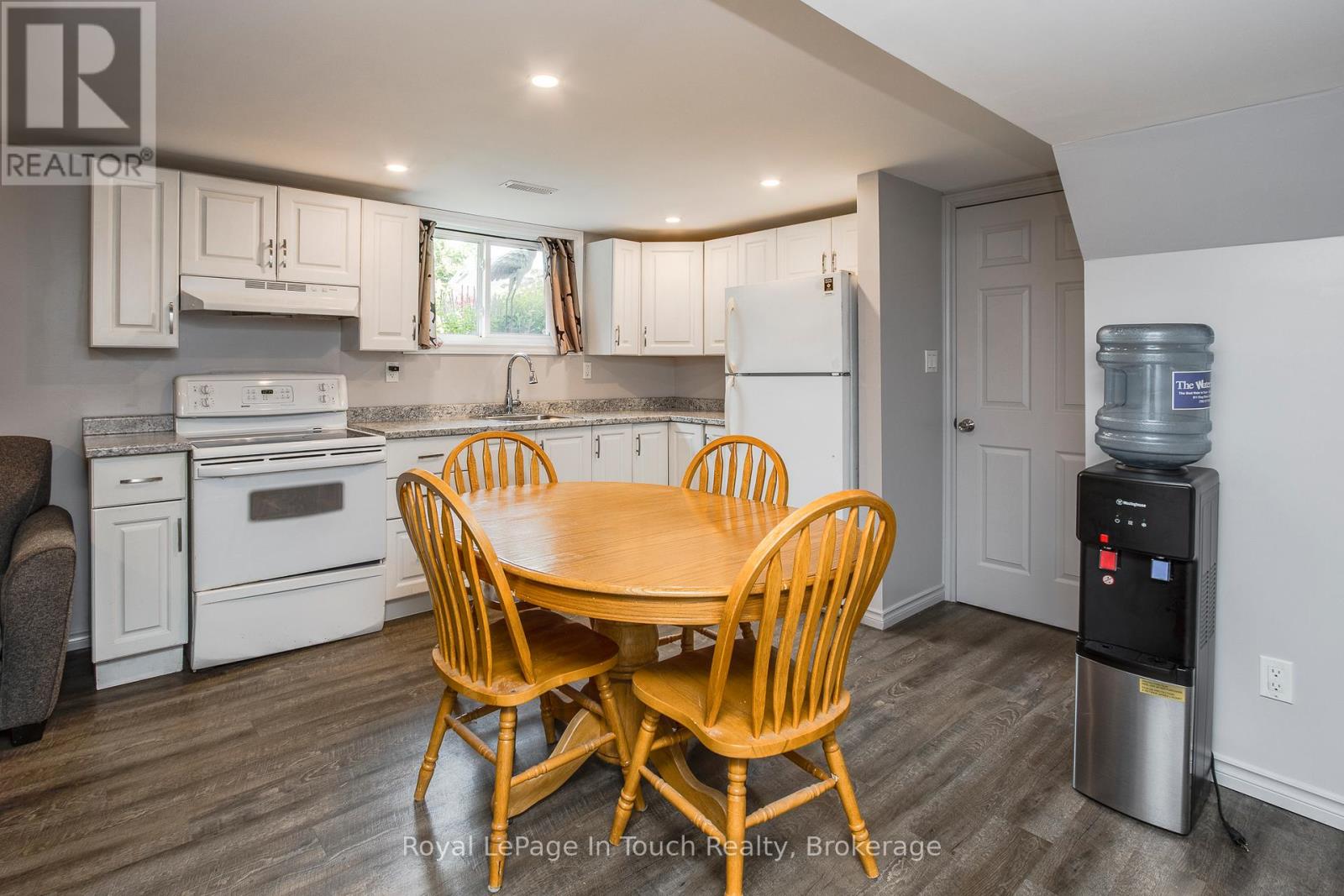 457 Hayes Street, Tay (Port Mcnicoll), Ontario  L0K 1R0 - Photo 17 - S13511744