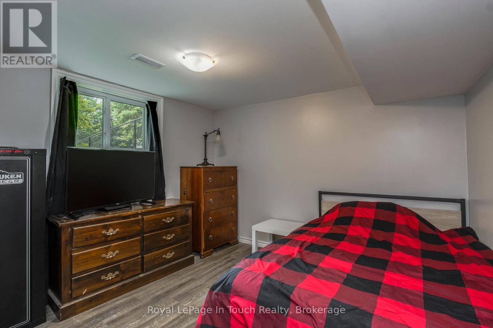 457 Hayes Street, Tay (Port Mcnicoll), Ontario  L0K 1R0 - Photo 24 - S13511744