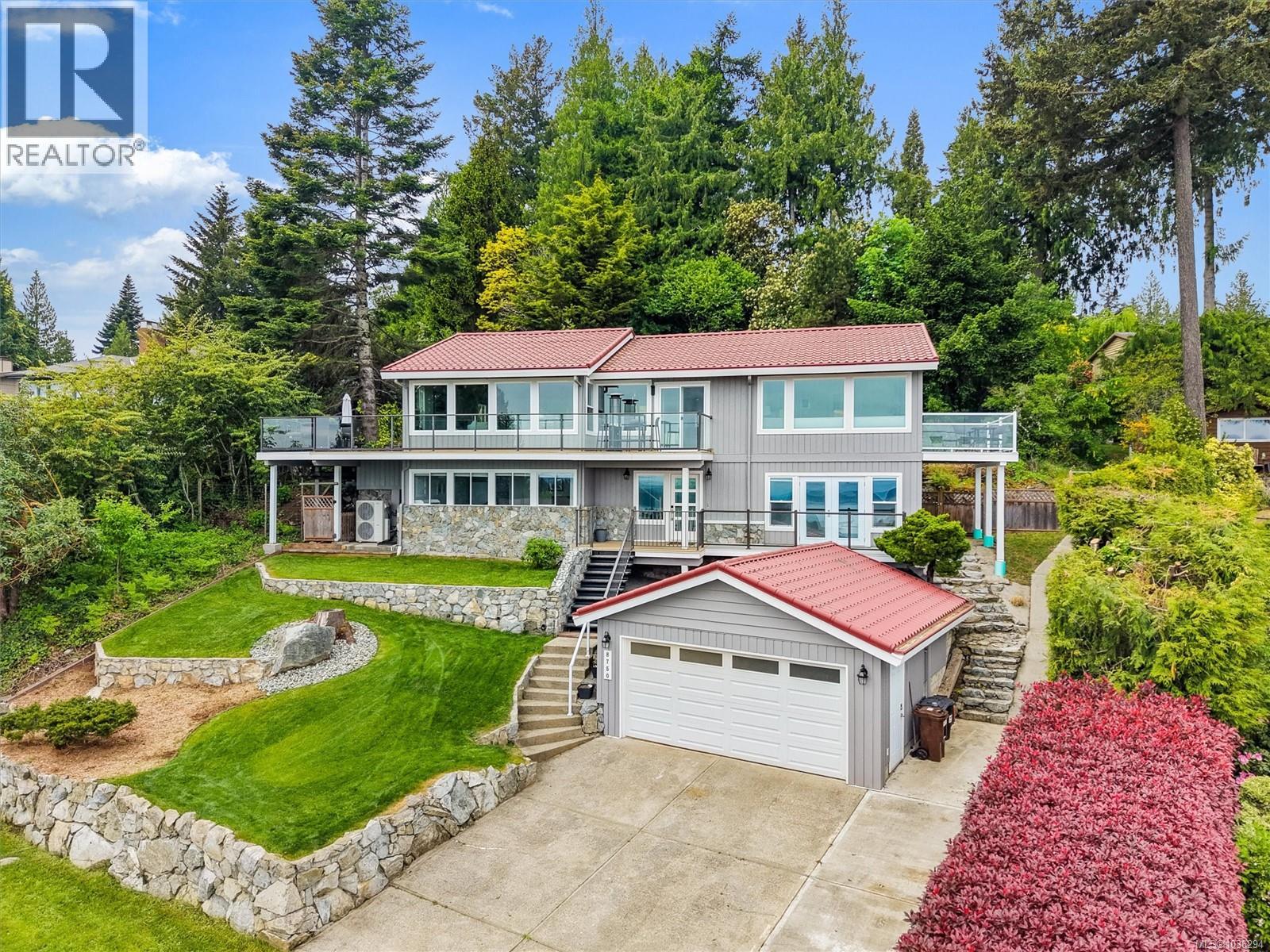 8750 Pender Park Dr