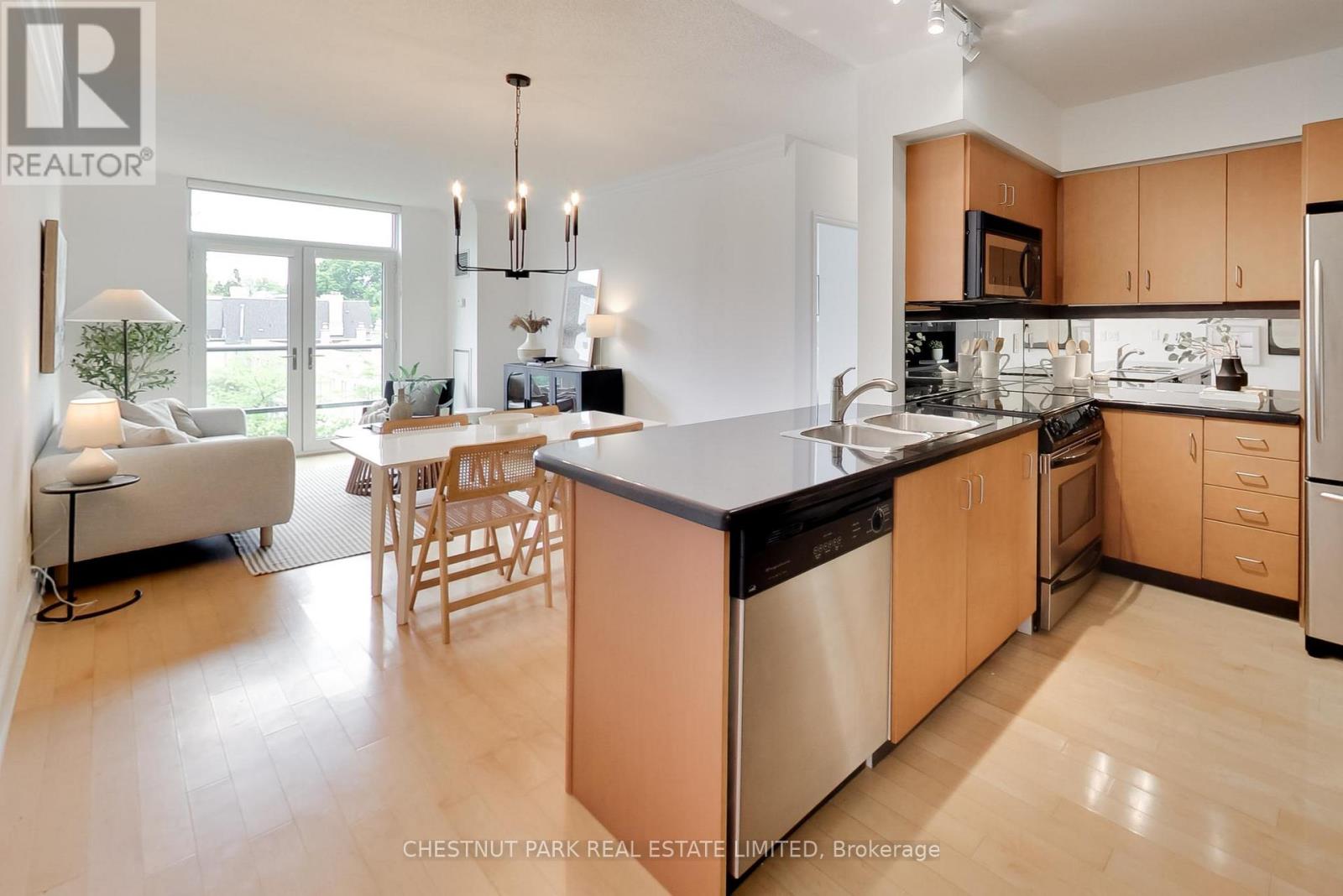 414 - 10 Delisle Avenue, Toronto, Ontario M4V 3C6 - Photo 11 - C13511902