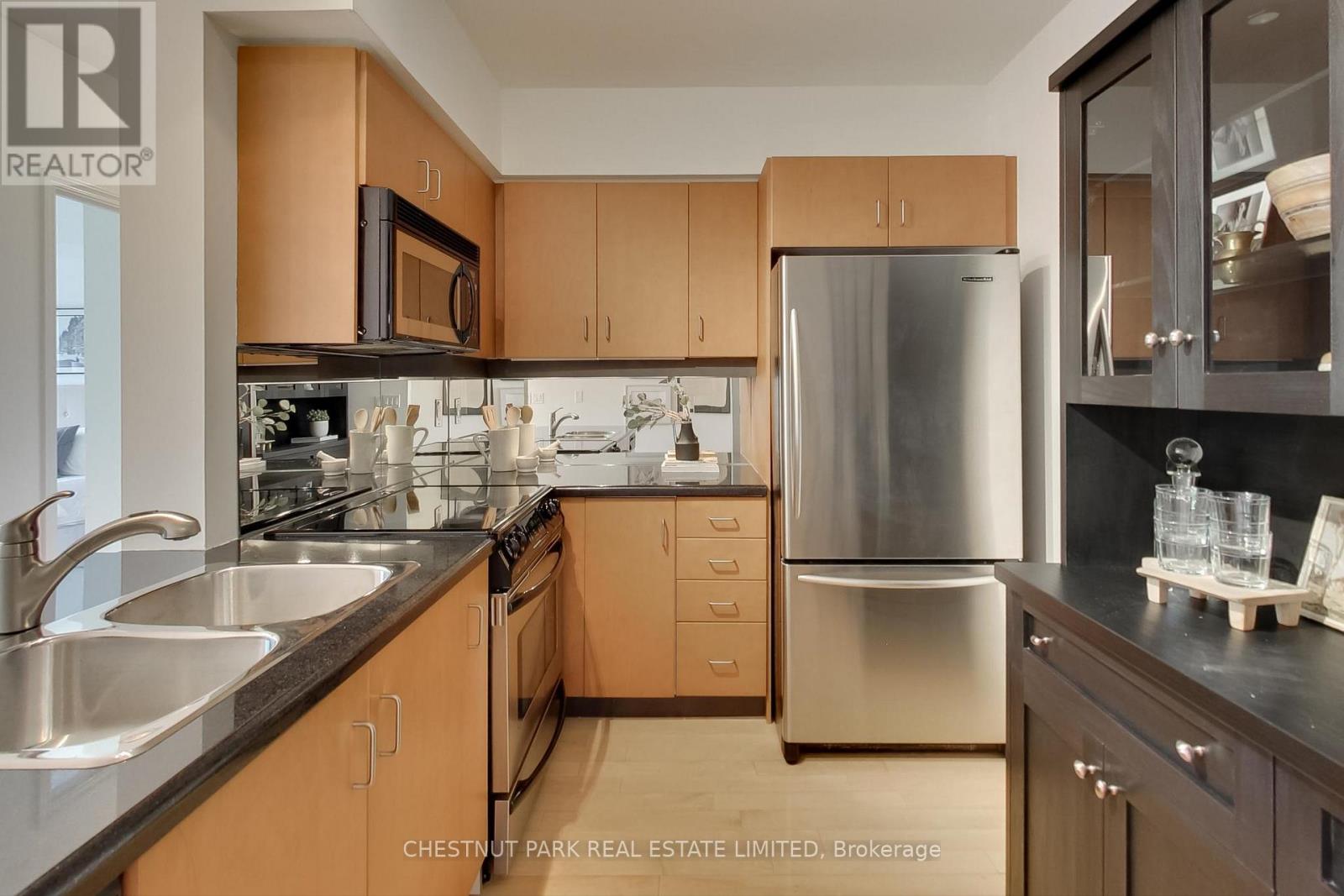414 - 10 Delisle Avenue, Toronto, Ontario M4V 3C6 - Photo 13 - C13511902